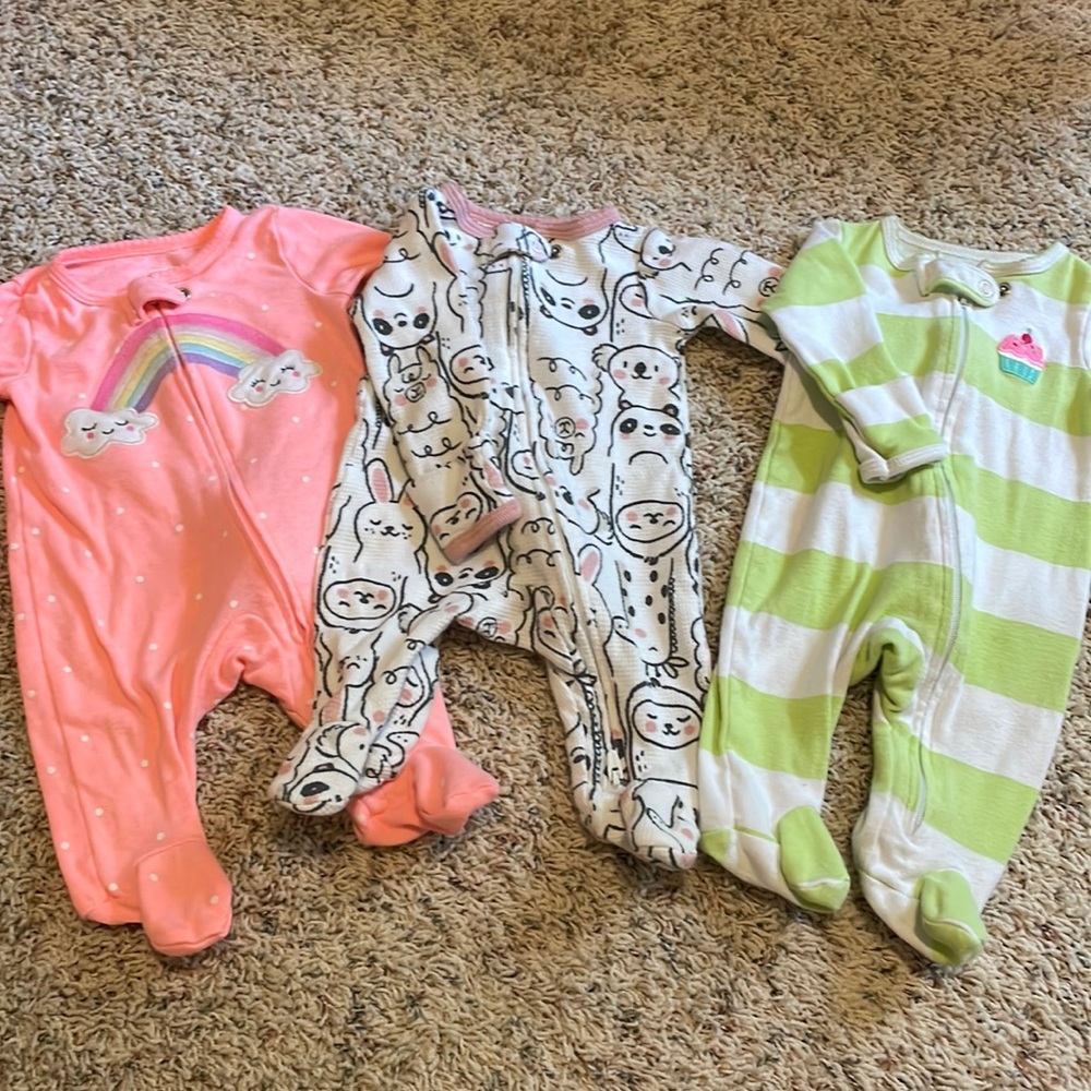 Carter’s zip footie sleepers
